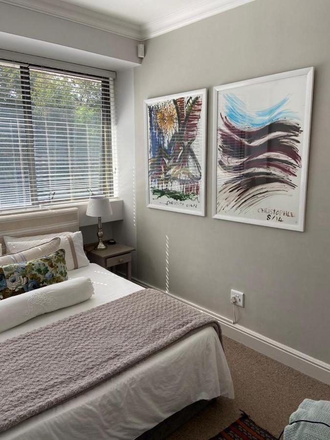 Modern, Centrally Located Dorp Street Apartment Stellenbosch Exteriör bild